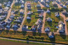 Neubaugebiet K2 in Kandel im Bundesland Rheinland-Pfalz, Deutschland von einer Drohne aus