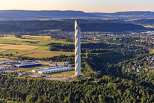TK Elevator Testturm: Aufzugstestturm mit verdrehter Fassadenmembran, 12 Aufzugschächten und Aussichtsterrasse mit :/// in Rottweil im Bundesland Baden-Württemberg, Deutschland