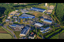 Gewerbegebiet Berner Feld mit AMR GmbH, XBK-KABEL Logistikzentrum , CARSIG GmbH und Kirch – engineering and products GmbH in Rottweil im Bundesland Baden-Württemberg, Deutschland