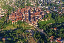 Historische Altstadt von Osten mit Haupstraße und Kapellenkirche in Rottweil im Bundesland Baden-Württemberg, Deutschland
