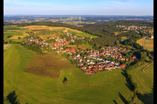 Dorfansicht aus Osten im Ortsteil Zepfenhan in Rottweil im Bundesland Baden-Württemberg, Deutschland