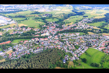 Ortsansicht aus Norden im Ortsteil Endingen in Balingen im Bundesland Baden-Württemberg, Deutschland