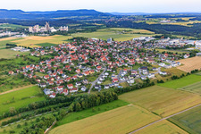 Dorfansicht aus Norden vor dem Steinbruch Dotternhausen des BEDO Betonwerk Dotternhausen GmbH & Co. KG in Dormettingen im Bundesland Baden-Württemberg, Deutschland