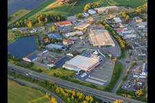 Gewerbegebiet Raiffeisenstraße mit BAUHAUS, Kaufland Zimmern ob Rottweil im Bundesland Baden-Württemberg, Deutschland