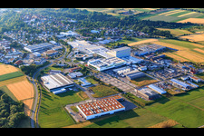 Industriegebiet Maybachstraße mit Flexco Europe GmbH, euroTECH Handling GmbH, chefbeschlag GmbH,. MAFU Group und Blickle Räder+Rollen GmbH u. Co. KG in Rosenfeld im Bundesland Baden-Württemberg, Deutschland