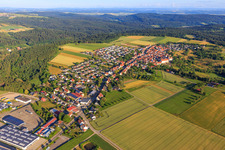 Ortsübersicht aus Osten im Ortsteil Binsdorf in Geislingen im Bundesland Baden-Württemberg, Deutschland