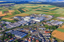 Luftaufnahme von Industriegebiet Maybachstraße mit Sülzle Stahlpartner GmbH, Flexco Europe GmbH, euroTECH Handling GmbH, chefbeschlag GmbH,. MAFU Group und Blickle Räder+Rollen GmbH u. Co. KG in Rosenfeld im Bundesland Baden-Württemberg, Deutschland