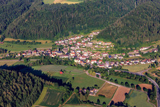 Dorfansicht aus Nordosten im Ortsteil Altoberndorf in Oberndorf am Neckar im Bundesland Baden-Württemberg, Deutschland