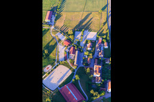 Schrägluftbild von Reitanlage Heiligenbronn des R. C. Heiligenbronn e.V. bei der Wallfahrtskirche Heiligenbronn im Ortsteil Salzstetten in Waldachtal im Bundesland Baden-Württemberg, Deutschland