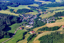 Dorfansicht aus Nordosten im Ortsteil Brigach in St. Georgen im Schwarzwald im Bundesland Baden-Württemberg, Deutschland