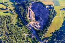 Steinbruch Villingen-Schwenningen des Hartsteinwerk Groppertal GmbH & Co. KG im Bundesland Baden-Württemberg, Deutschland