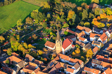 Luftbild von Kirche St. Martin in Steinweiler im Bundesland Rheinland-Pfalz, Deutschland