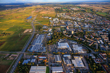 Landau-Nord und Verlauf der B10 nach Osten in Landau in der Pfalz im Bundesland Rheinland-Pfalz, Deutschland