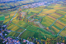 Luftbild von Naturschutzgebiet und Kapelle "Kleine Kalmit" im Ortsteil Arzheim in Landau in der Pfalz im Bundesland Rheinland-Pfalz, Deutschland