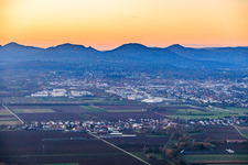 Mörlheim von Osten in Landau in der Pfalz im Bundesland Rheinland-Pfalz, Deutschland