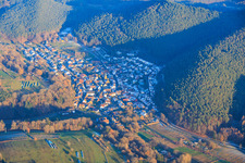 Vorderweidenthal von Westen im Bundesland Rheinland-Pfalz, Deutschland