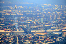 Mannheim jenseits der Kurt-Schuhmacher-Brücke aus Westen im Ortsteil Innenstadt im Bundesland Baden-Württemberg, Deutschland