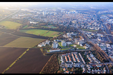 BG Klinik Ludwigshafen aus Osten im Ortsteil Oggersheim in Ludwigshafen am Rhein im Bundesland Rheinland-Pfalz, Deutschland