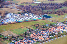 Fast fertiggestelleter Neubau des Logistikpark der HANSAINVEST und DFI-Real-Estate Kandel für FRISCHEPLATTFORM SÜDWEST der Gemüsering Stuttgart GmbH im Ortsteil Minderslachen im Bundesland Rheinland-Pfalz, Deutschland