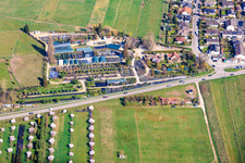 Pflanzenhof Toskanapark im Ortsteil Speyerdorf in Neustadt an der Weinstraße im Bundesland Rheinland-Pfalz, Deutschland