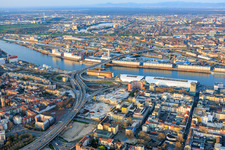 Mitte von Westen in Ludwigshafen am Rhein im Bundesland Rheinland-Pfalz, Deutschland