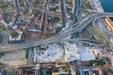 Gelände der künftigen Helmut-Kohl Allee auf dem Grund des bis auf die Grundmauern abgerissenen, ehemaligen Rathaus Center an der noch abzureissenden Hochstraße Nord(B44) im Ortsteil Mitte in Ludwigshafen am Rhein im Bundesland Rheinland-Pfalz, Deutschland