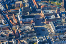 Martplatz mit Pyramide und Stadtkirche Karlsruhe im Ortsteil Innenstadt-Ost im Bundesland Baden-Württemberg, Deutschland