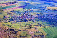 Loutzviller von Südwesten im Bundesland Moselle, Frankreich