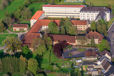Festhalle Clos du chateau, Bürgermeisteramt und Grundschule in Neufgrange im Bundesland Moselle, Frankreich