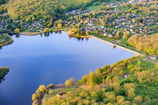 Damm La digue de dief am Étang de Diefenbach in Puttelange-aux-Lacs im Bundesland Moselle, Frankreich