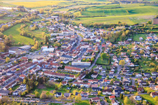 Puttelange-aux-Lacs von Südosten im Bundesland Moselle, Frankreich