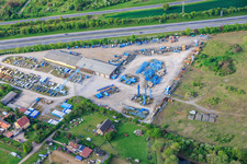 Materiallager der Fa. Bauunternehmung GLÖCKLE Hoch- und Tiefbau GmbH an der A70 im Ortsteil Oberndorf in Schweinfurt im Bundesland Bayern, Deutschland