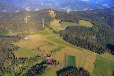 BlackForest Mx-Park und Windpark Falkenhöhe im Ortsteil Unter-Reichenbach in Hornberg im Bundesland Baden-Württemberg, Deutschland