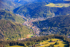 Stadtansicht aus Süden in Schramberg im Bundesland Baden-Württemberg, Deutschland