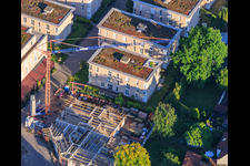 Neubaustelle für 18 Eigentumswohnungen mit fertigem Keller Im Stadtkern von Grathwohl Erdbau und Abbruch GmbH und A-K.Bau GmbH in Kandel im Bundesland Rheinland-Pfalz, Deutschland