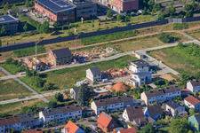 Erste Wohnhausbaustellen im Neubaugebiet im Storchenring im Ortsteil Queichheim in Landau in der Pfalz im Bundesland Rheinland-Pfalz, Deutschland