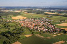 Steinweiler von Nordwesten im Bundesland Rheinland-Pfalz, Deutschland