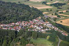Rue de la Gare in Munchhausen im Bundesland Bas-Rhin, Frankreich