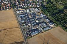 Gewerbegebiet Römeräcker mit W+W Holzelementbau Nordbaden GmbH und GartenWERK - Tobias Erb e.K im Ortsteil Hochstetten in Linkenheim-Hochstetten im Bundesland Baden-Württemberg, Deutschland