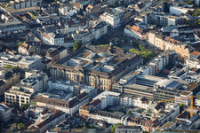 Postgalerie am Europaplatz mit Primark und TK Maxx im Ortsteil Innenstadt-West in Karlsruhe im Bundesland Baden-Württemberg, Deutschland