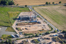 Baustelle für das neue Campus von X2E für Verwaltungs- und Produktionsgebäude in Rohrbach im Bundesland Rheinland-Pfalz, Deutschland