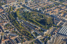 Zoologischer Stadtgarten zwischen Kongresszentrum und Hauptbahnhof im Ortsteil Südweststadt in Karlsruhe im Bundesland Baden-Württemberg, Deutschland