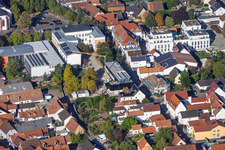 Baustelle des Neubau der VERBANDSGEMEINDE KANDEL für Mensagebäude der Ludwig-Riedinger-Grundschule. zwo/elf Architekten PartmbB Erdbauarbeiten: Gaudier Erd-u. Rückbau GmbH Fensterarbeiten: Trumpf Metallbau GmbH FREIANLAGEN: Bauer.Landschaftsarchitekten HAUSTECHNIK: Bender+Urich GmbH & Co.KG TRAGWERK: Ingenieurbüro Sikora Fassadenarbeiten: AS-Fassaden GmbH Rohbauarbeiten:Wünschel BAU GmbH Elektroarbeiten: Wieland & Schultz GmbH RLP-Ministerium für Bildung, Wissenschaft, Weiterbildung und Kultur in Kandel im Bundesland Rheinland-Pfalz, Deutschland