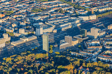 Hochhaus Victoria-Turm an der Helmut-Kohl-Straße (B36) und den Bahngleisen gegenüber Hbf Mannheim im Ortsteil Lindenhof im Bundesland Baden-Württemberg, Deutschland