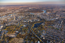 Stadtübersicht aus Westen von der A650 bis zum Rhein im Ortsteil West in Ludwigshafen im Bundesland Rheinland-Pfalz, Deutschland