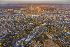 Stadtübersicht aus Westen von der Industriestraße bis zur BASF am Rhein im Ortsteil Friesenheim in Ludwigshafen im Bundesland Rheinland-Pfalz, Deutschland