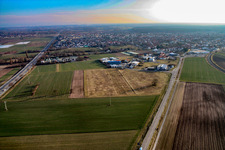 Schrägluftbild von Gewerbegebiet Nordring in Rülzheim im Bundesland Rheinland-Pfalz, Deutschland