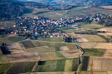 Steinseltz im Bundesland Bas-Rhin, Frankreich aus der Drohnenperspektive