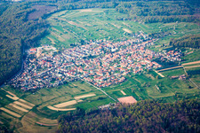 Dorfansicht im Ortsteil Spessart in Ettlingen im Bundesland Baden-Württemberg, Deutschland