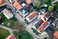 Lange Straße im Ortsteil Schluttenbach in Ettlingen im Bundesland Baden-Württemberg, Deutschland aus der Vogelperspektive